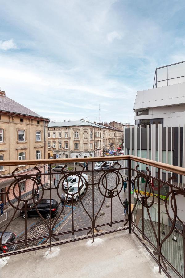 Two Bedrooms 13 Shpytalna Street *