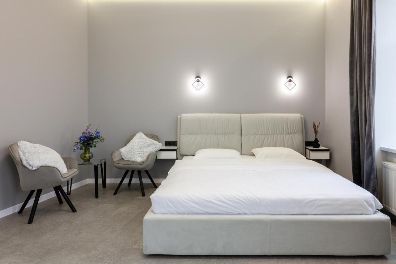 דירה Two Bedrooms 13 Shpytalna Street